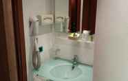 In-room Bathroom 7 Lombardia