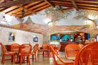 Bar, Cafe and Lounge Club Esse Posada