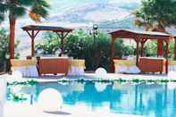 Swimming Pool Desusino Residence & Hotel