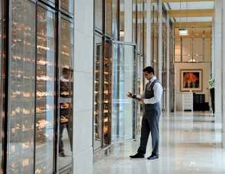 Lobby 2 The Ritz-Carlton Executive Residences