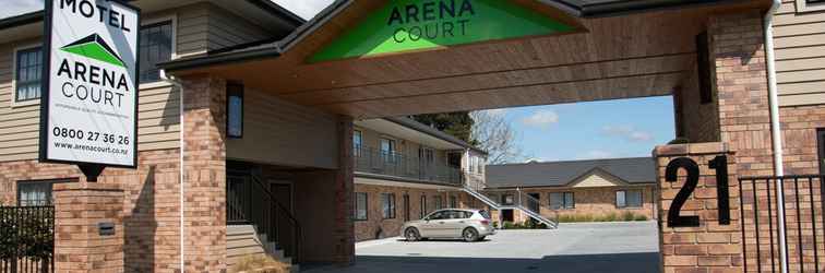 Exterior Arena Court Motel