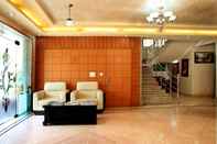 Lobby Indira International Inn