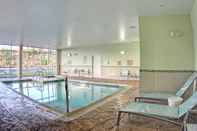 Swimming Pool SpringHill Suites by Marriott Scranton Montage Mountain