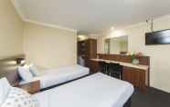 Kamar Tidur 7 Rocky Resort Motor Inn