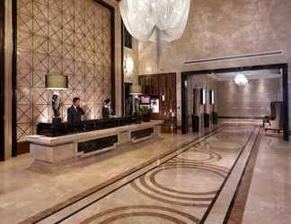 Lobby 2 S Aura Hotel