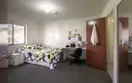 Kamar Tidur 5 Macquarie University Village