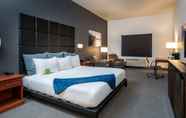 Bedroom 6 Wood River Inn & Suites