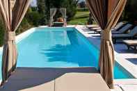 Swimming Pool Carmo's Boutique Hotel