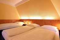 Bedroom Hotel Astro
