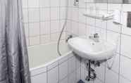 In-room Bathroom 6 Hotel Stadt Daun