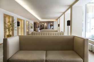 Lobi 4 Grand Hotel Paradiso