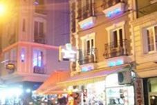 外部的 Flower Palace Hotel