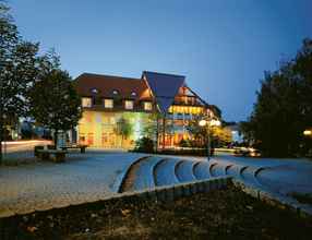 Bangunan 4 Parkhotel Neustadt