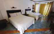 Kamar Tidur 5 Casa del Mar Beach Resort