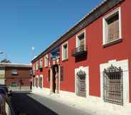 Exterior 2 Hospederia Museo Valdepeñas