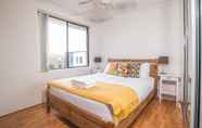 Phòng ngủ 3 Simple Comfort! 2bed1bath Unit in Meadowbank