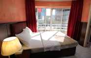 Bedroom 6 Tanha Hotel