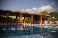 Swimming Pool Hotel Victoria Barichara