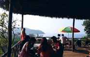 Restaurant 5 Sea View Beach Bungalows