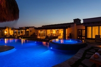 Swimming Pool Beautiful Holiday Villa in a Prime Location in Cabo San Lucas 1007