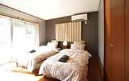 Kamar Tidur 5 PINK Suite HOUSE