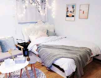 Kamar Tidur 2 Galaxy Cozy HuTong Movie Night Downtown