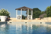 Swimming Pool La Bastide du Lot