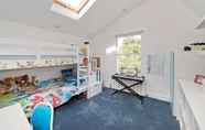 Common Space 7 Bright & Spacious 5 Bed House in Charming Putney