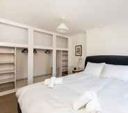 Bedroom 3 Beautiful 2-bed Flat, Notting Hill