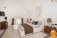 Bedroom Luxury Spagna Apartments
