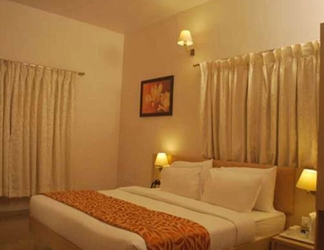 Bedroom 2 Hotel United 21 Retreat Lonavala