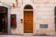 Exterior Historical Apartment near Spanish Steps