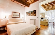 Bedroom 6 Historical Apartment near Spanish Steps