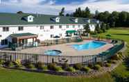 Swimming Pool 2 Manistee National Golf and Resort