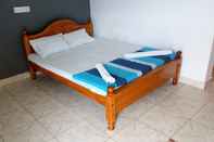 Bedroom Nilaveli Hotel Onethra