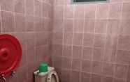 Toilet Kamar 5 Villa Bhatilia