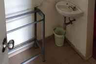 Toilet Kamar Villa Bhatilia