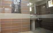 In-room Bathroom 3 Bandi Hwangto Pension