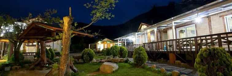 ภายนอกอาคาร Bandi Hwangto Pension