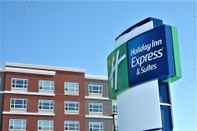 ภายนอกอาคาร Holiday Inn Express & Suites Edmonton SW - Windermere, an IHG Hotel