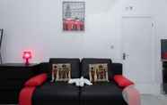 พื้นที่สาธารณะ 6 Modern studio in Harrow