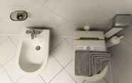 Toilet Kamar 7 Paradise