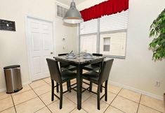 Phòng ngủ 6 Oxford Drive Villa Highlands Reserve 1