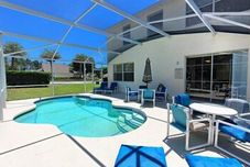 Hồ bơi Oxford Drive Villa Highlands Reserve 1