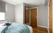 Bedroom 2 The Norfolk Maisonette - Lovely 4bdr Mews Home in Paddington