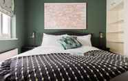 Bedroom 4 The Kensington Palace Mews - Bright Modern 6bdr House With Garage