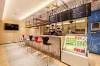 Bar, Cafe and Lounge Ibis Dalian Xinghai Park