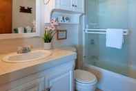 In-room Bathroom Hanalei Colony Resort F3 2 Bedroom Condo