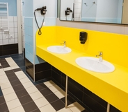 ห้องน้ำภายในห้อง 2 NETIZEN Budapest Centre - Hostel