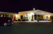 ภายนอกอาคาร 5 Tropicana Motel Wauchula